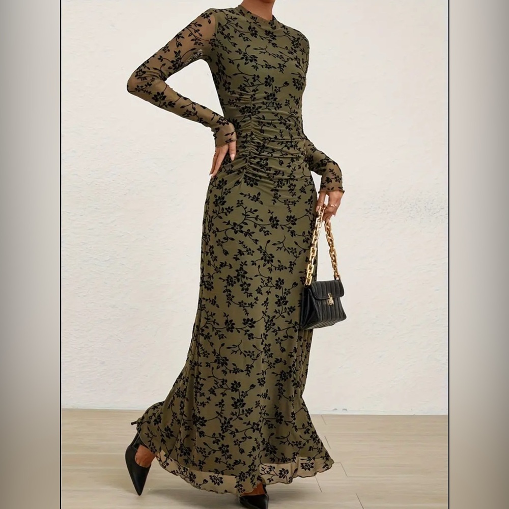 SHEIN Green & Black Floral Dress